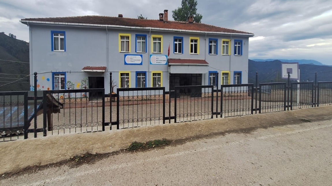 Keçili Şehit Volkan Demirci İlkokulu Fotoğrafı